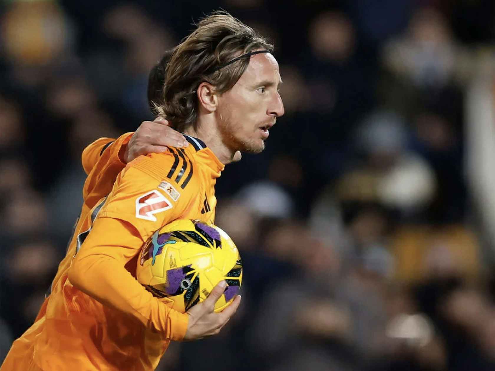 美记：快船没明确提到要裁掉保罗，可能等12月15日后再交易他