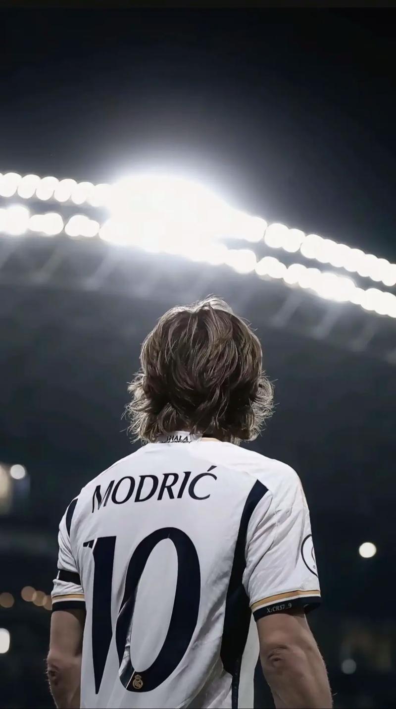 媒体人：杨瀚森被撞头晕已做检查，是否打G联赛要等通知